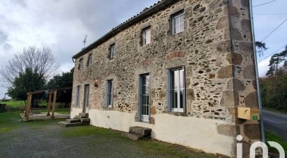 Maison de campagne 5 pièces de 115 m² à Saint-Paul-en-Gâtine (79240)