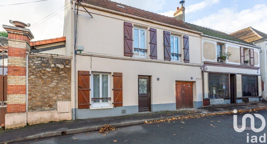 Maison traditionnelle 5 pièces de 85 m² à Grigny (91350)