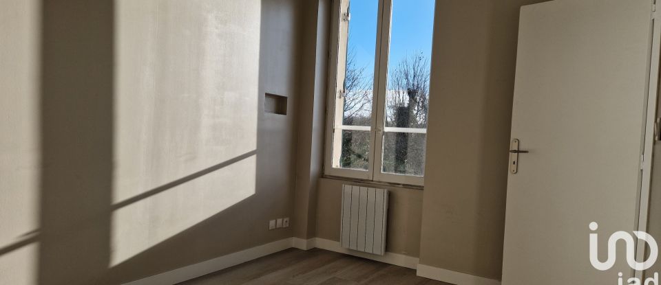 Apartment 3 rooms of 74 m² in Claye-Souilly (77410)