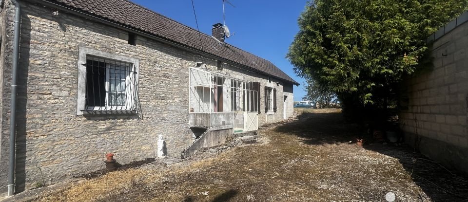 Maison de village 4 pièces de 68 m² à Arthonnay (89740)