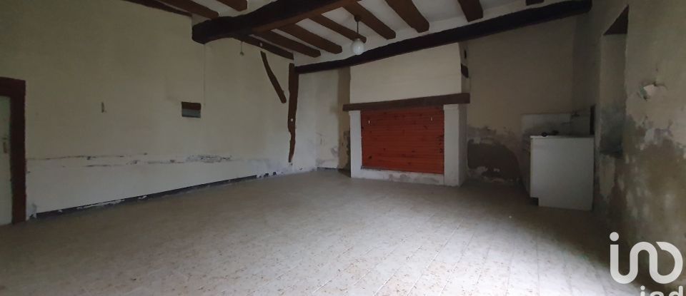 Maison de campagne 3 pièces de 88 m² à Saint-Aubin-des-Coudrais (72400)