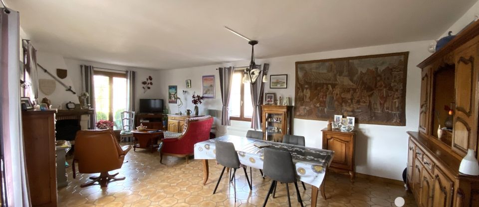 Maison 6 pièces de 175 m² à Loches (37600)