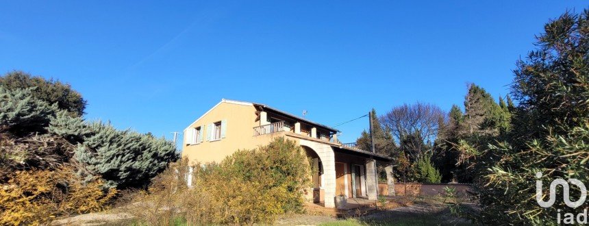 Traditional house 7 rooms of 165 m² in Camaret-sur-Aigues (84850)