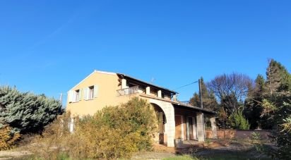 Traditional house 7 rooms of 165 m² in Camaret-sur-Aigues (84850)