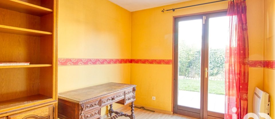 Traditional house 6 rooms of 135 m² in Champs-sur-Marne (77420)