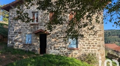 Ferme 1 pièce de 130 m² à Saint-Pierre-sur-Doux (07520)