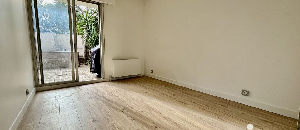 Appartement 4 pièces de 89 m² à Marseille (13008)