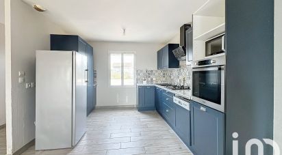 Maison 5 pièces de 115 m² à Bernay-Saint-Martin (17330)