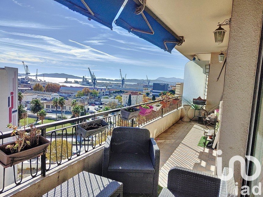 Appartement 4 pièces de 96 m² à Toulon (83000)