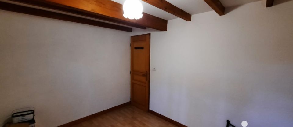 Maison 4 pièces de 100 m² à Barrême (04330)