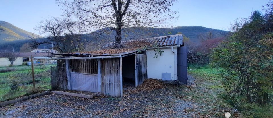 Maison 4 pièces de 100 m² à Barrême (04330)