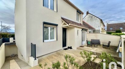 Maison 6 pièces de 114 m² à Aubergenville (78410)