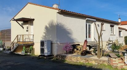 House 5 rooms of 98 m² in Saint-André-Goule-d'Oie (85250)