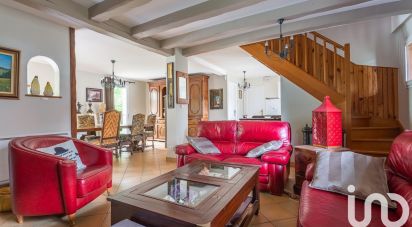 Traditional house 6 rooms of 140 m² in Corbeil-Essonnes (91100)