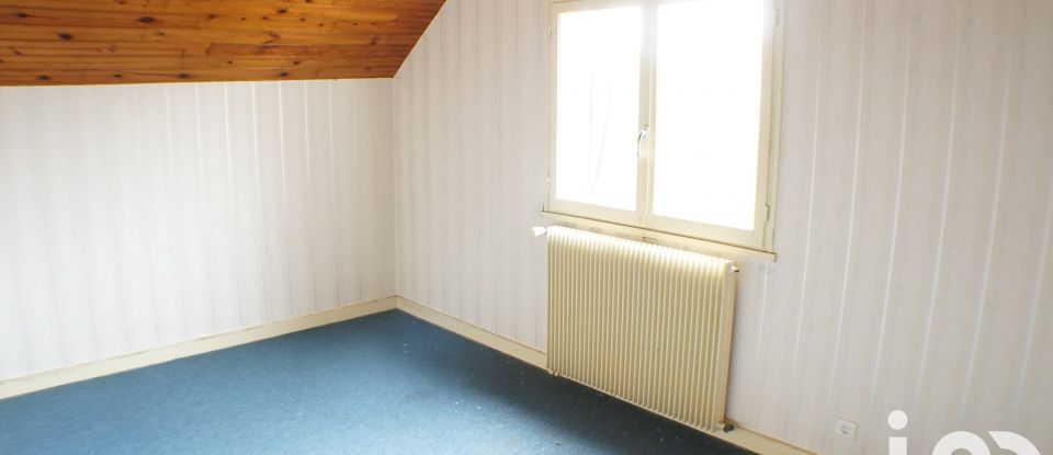 House 5 rooms of 90 m² in Bourbon-Lancy (71140)