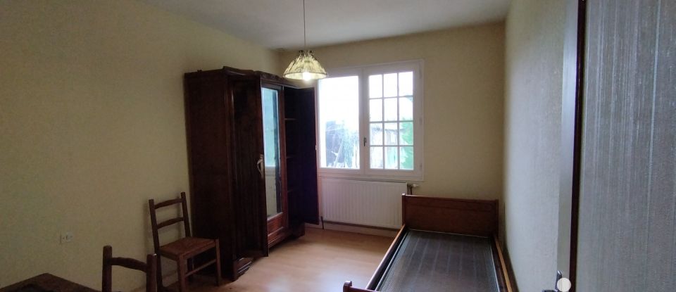 Traditional house 5 rooms of 104 m² in Mignaloux-Beauvoir (86550)