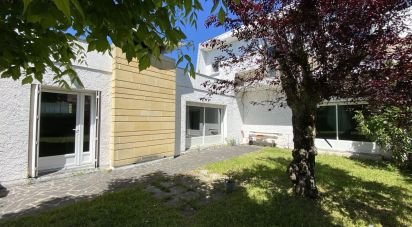 House 5 rooms of 136 m² in Pineuilh (33220)