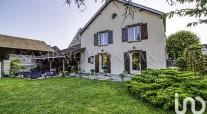 Maison traditionnelle 7 pièces de 200 m² à Briarres-sur-Essonne (45390)