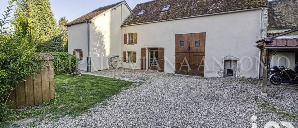 Maison traditionnelle 7 pièces de 200 m² à Briarres-sur-Essonne (45390)