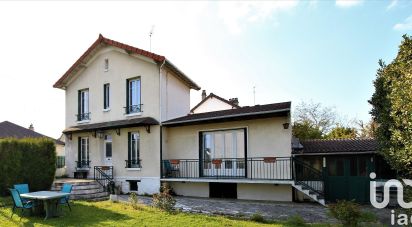 Traditional house 5 rooms of 85 m² in Bezons (95870)