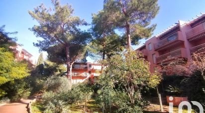 Apartment 1 room of 26 m² in Bormes-les-Mimosas (83230)