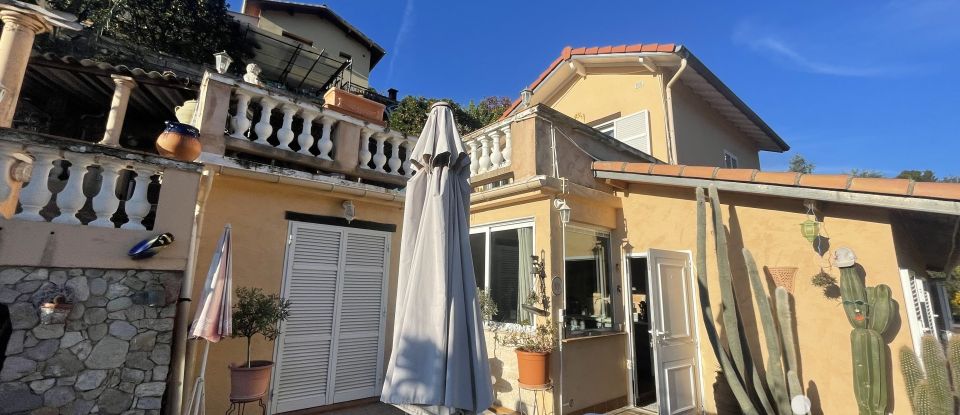 House 5 rooms of 109 m² in Menton (06500)