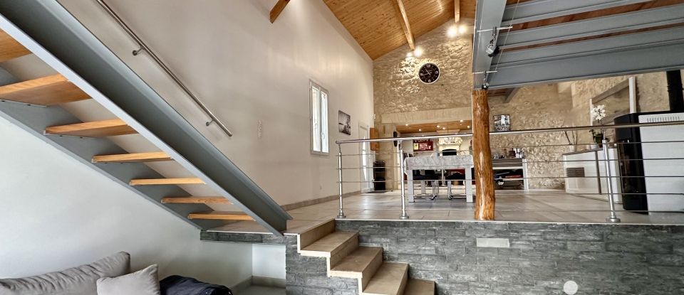 Maison de campagne 5 pièces de 181 m² à Saint-Genès-de-Castillon (33350)