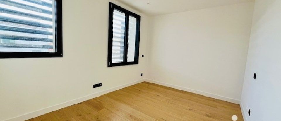 Duplex 3 rooms of 76 m² in La Rochelle (17000)