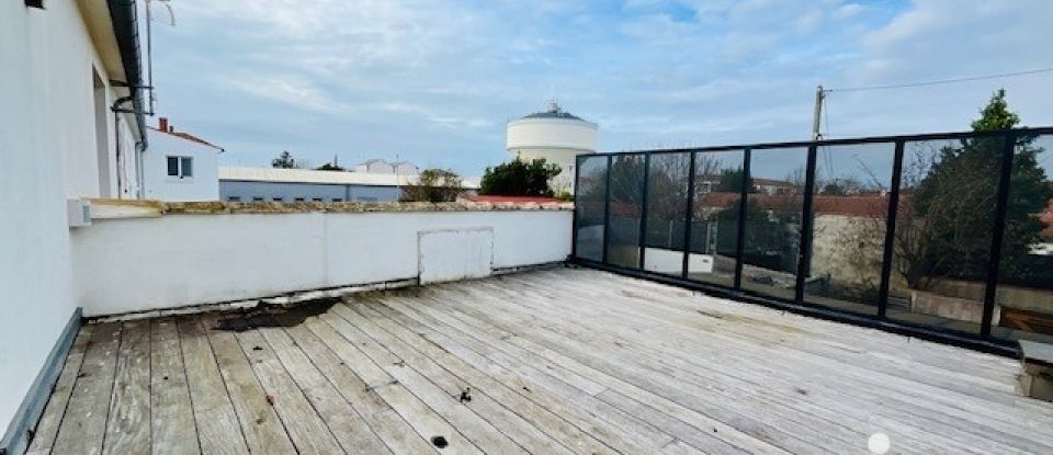 Duplex 3 rooms of 76 m² in La Rochelle (17000)