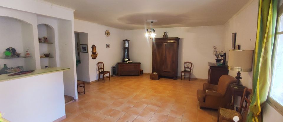 Town house 9 rooms of 285 m² in Roujan (34320)