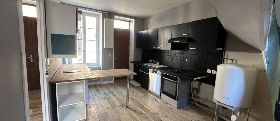 Town house 3 rooms of 86 m² in Antrain (35560)