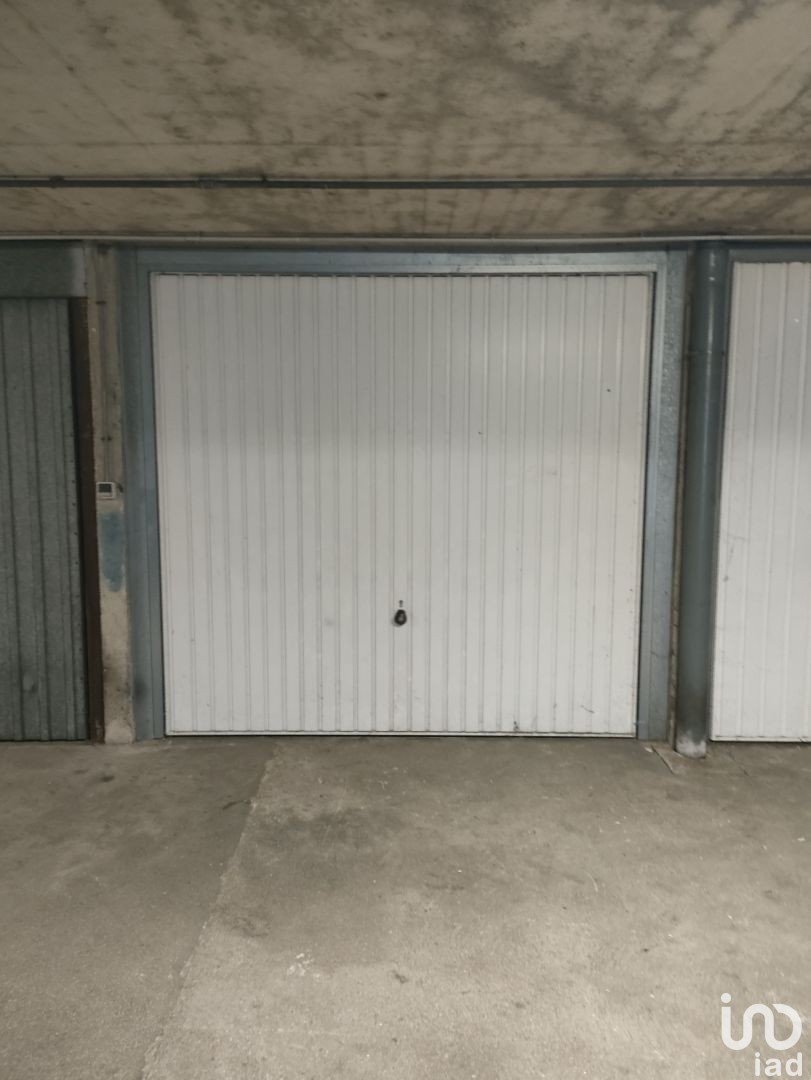 Parking of 12 m² in Melun (77000)