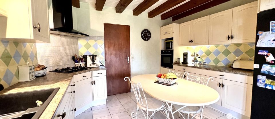 House 5 rooms of 140 m² in Sanguinet (40460)