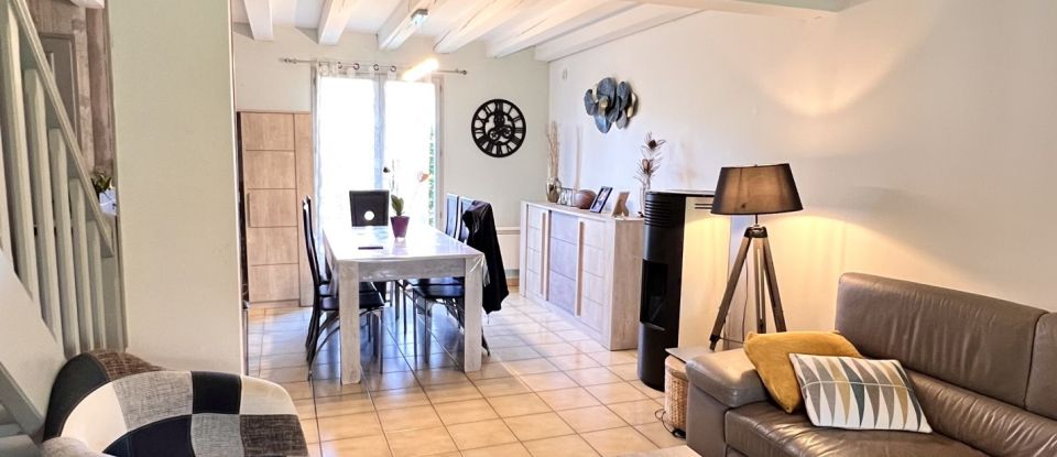 Maison 5 pièces de 117 m² à Sanguinet (40460)