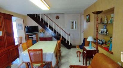 House 4 rooms of 98 m² in Bignoux (86800)