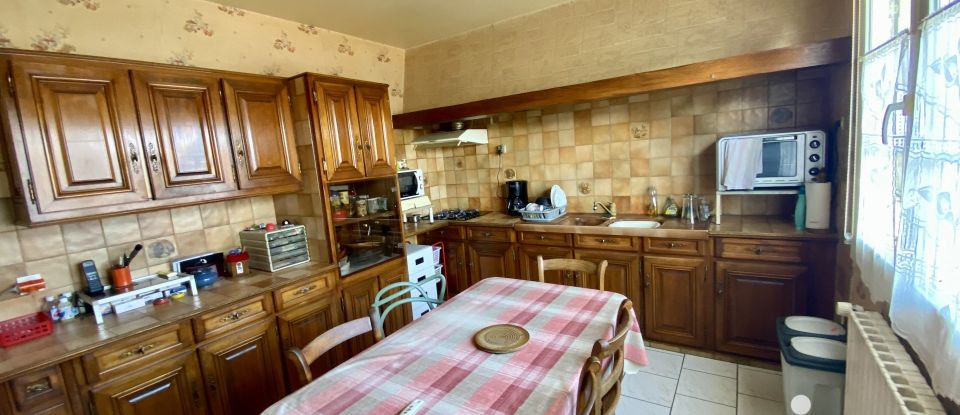 House 7 rooms of 164 m² in Parçay-Meslay (37210)