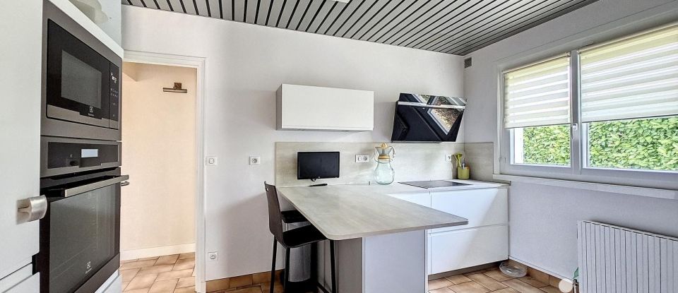 Maison 7 pièces de 194 m² à Salaise-sur-Sanne (38150)