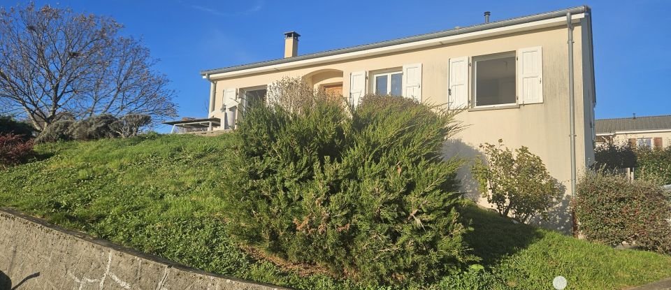 House 4 rooms of 88 m² in Labrousse (15130)