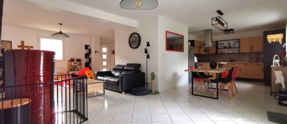 Maison 6 pièces de 140 m² à Maisoncelles-en-Brie (77580)