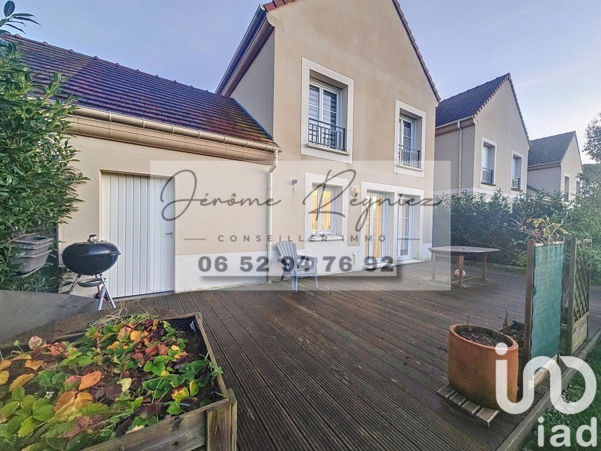 House 4 rooms of 80 m² in Le Plessis-Belleville (60330)