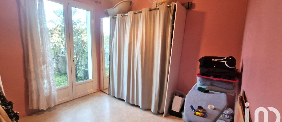 House 4 rooms of 83 m² in Castelsarrasin (82100)