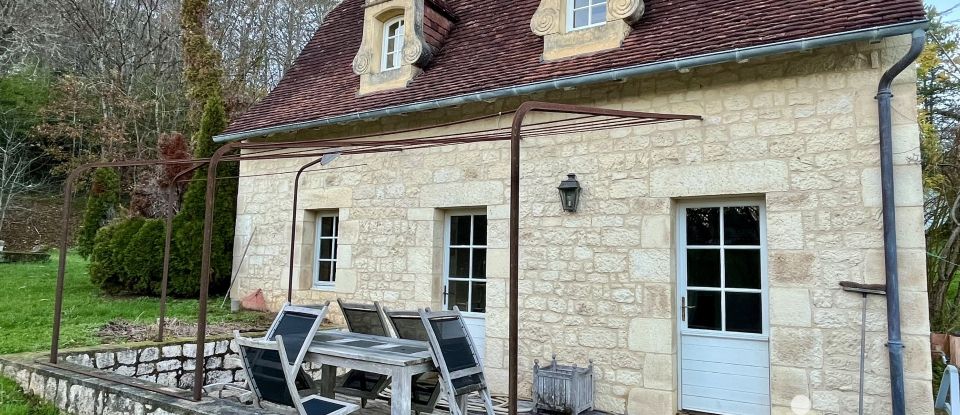 Mansion 14 rooms of 420 m² in Sarlat-la-Canéda (24200)