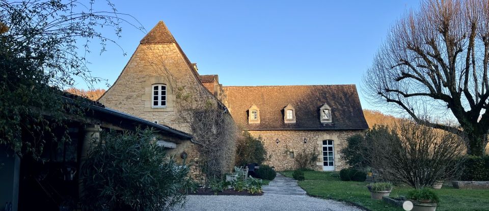 Mansion 14 rooms of 420 m² in Sarlat-la-Canéda (24200)