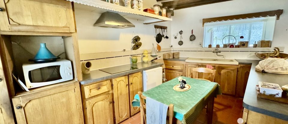 Maison de village 9 pièces de 200 m² à Bazoches-les-Gallerandes (45480)