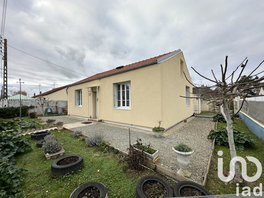 Maison 2 pièces de 70 m² à Issoudun (36100)