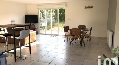 House 3 rooms of 80 m² in Branne (33420)