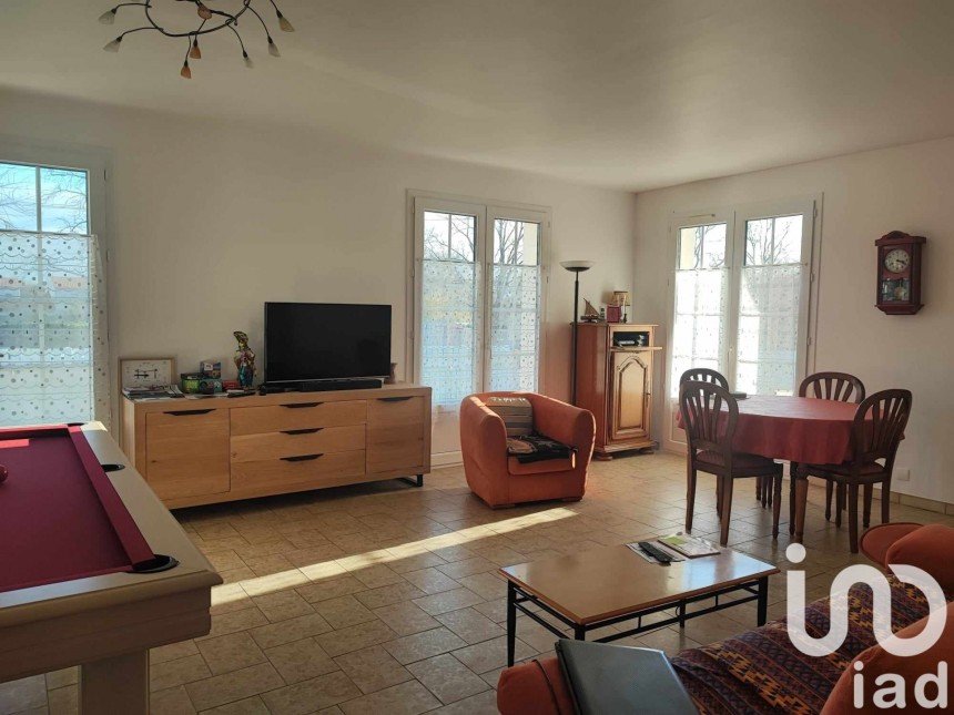 Maison 5 pièces de 102 m² à Rochefort (17300)