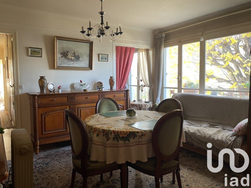 Apartment 4 rooms of 68 m² in Houilles (78800)