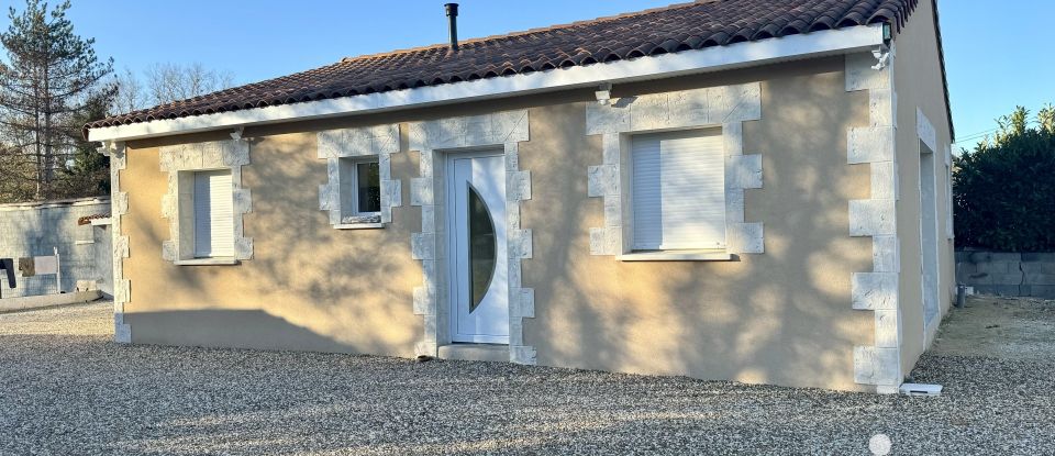 Maison 5 pièces de 100 m² à Gond-Pontouvre (16160)