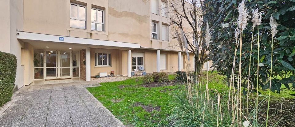 Immeuble de 1 650 m² à Montmorency (95160)